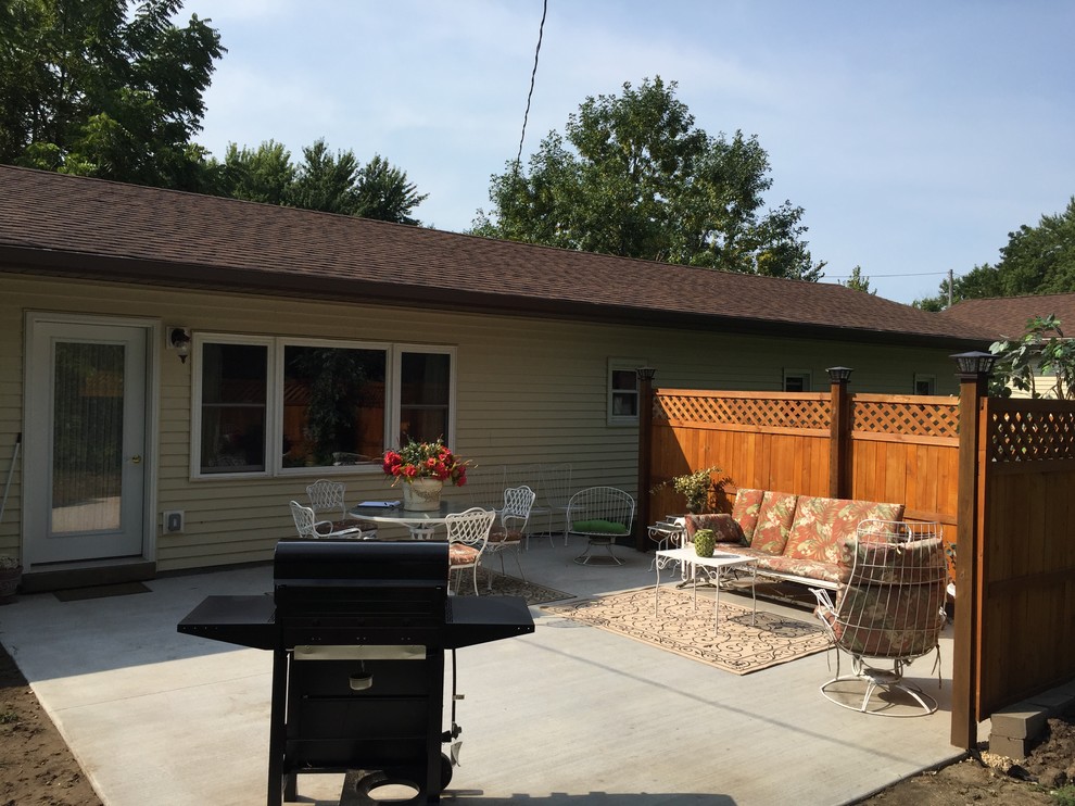 Patio Traditional Patio Minneapolis by Construction Partners