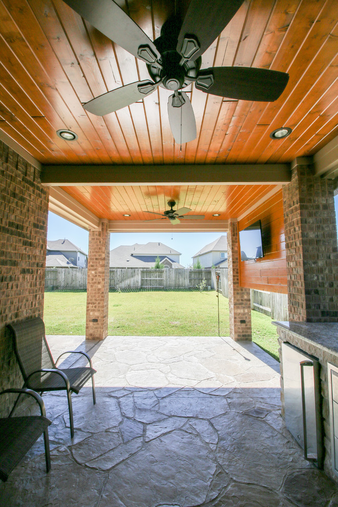 Patio Cover and Outdoor Kitchen Cypress, TX Traditional Patio