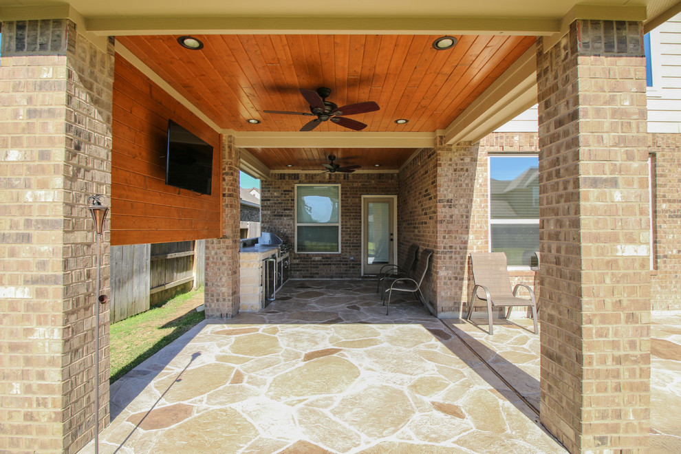 Patio Cover and Outdoor Kitchen Cypress, TX Traditional Patio