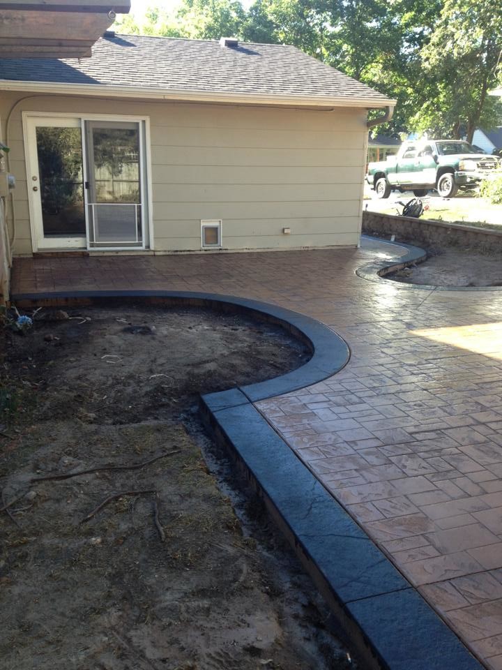 Patio random square stamped pattern with seamless border 2/2 Modern