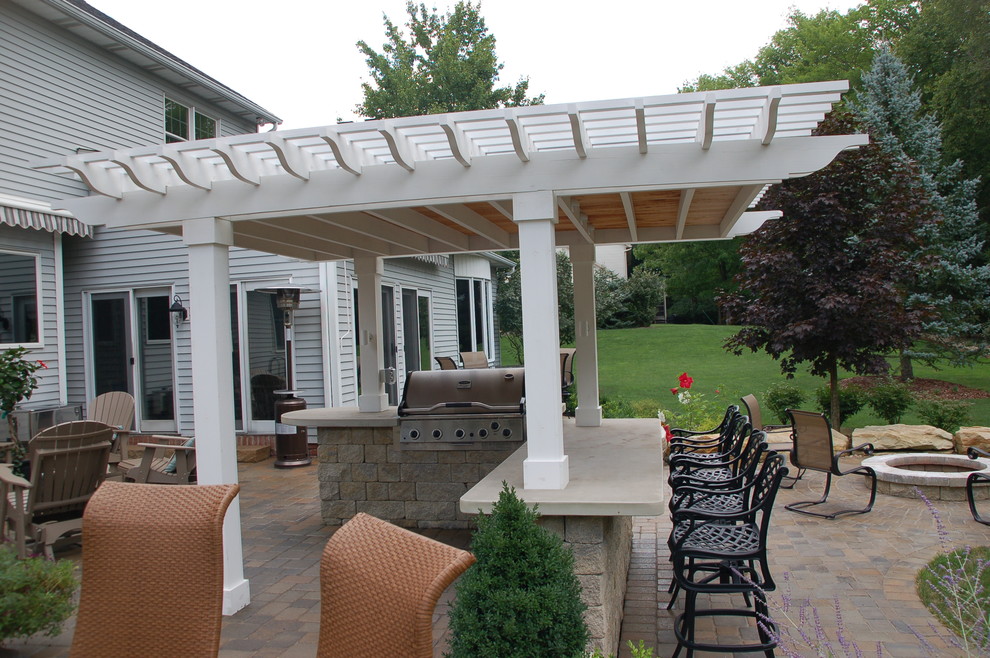 Patio With Covered Bar And Grill Traditional Patio Columbus by