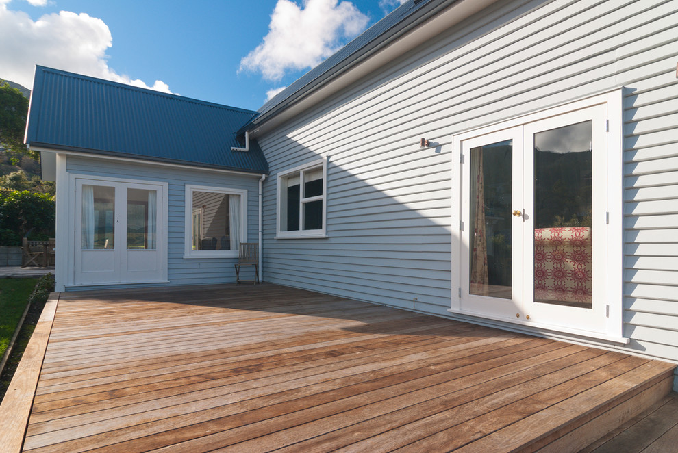 Patios/Decks Beach Style Patio Auckland by Smith & Sons Renovations & Extensions New