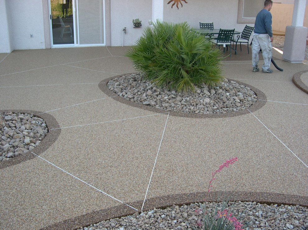 Example of a classic patio design in Las Vegas
