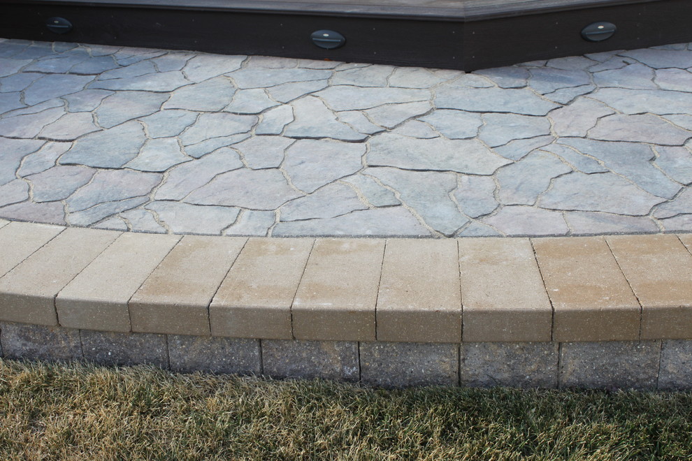 Inspiration for a contemporary patio remodel in Jacksonville