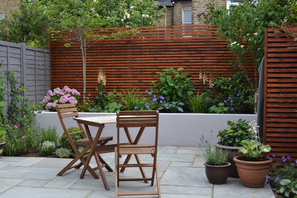 Paved Courtyard - Balham, London - Contemporary - Patio - London - by ...