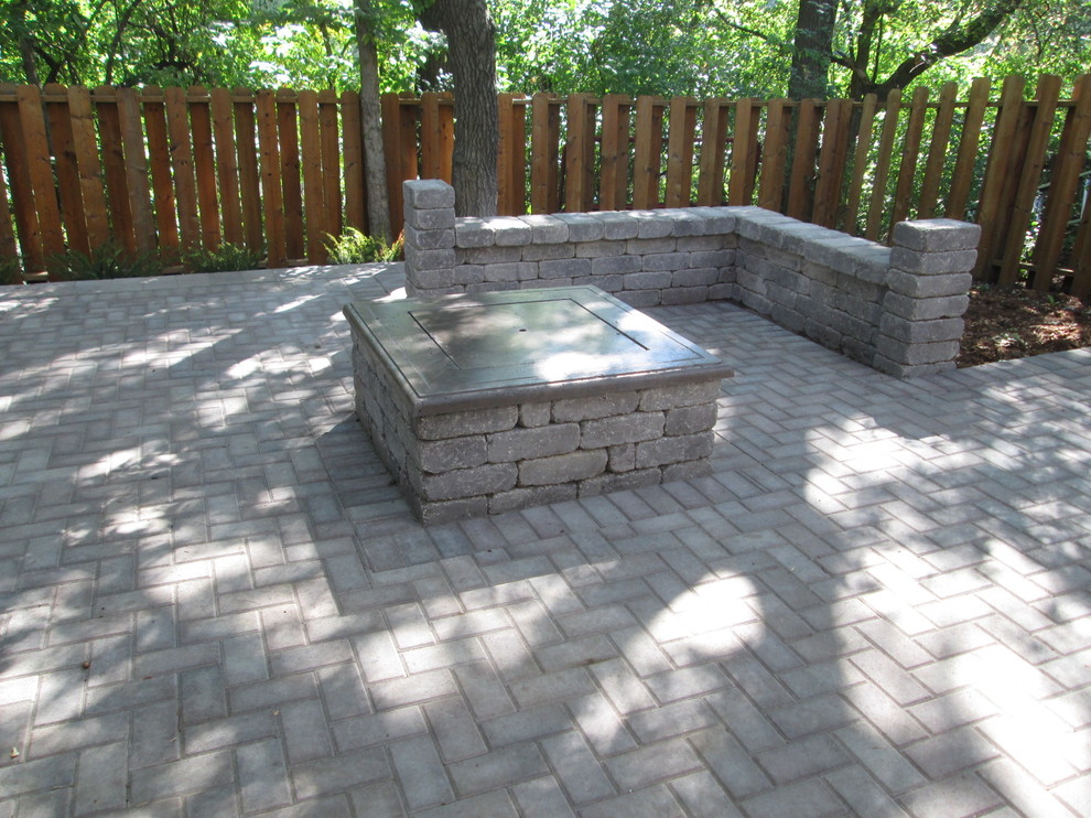 Paver Fire Pit and Sitting Wall Traditional Patio Minneapolis