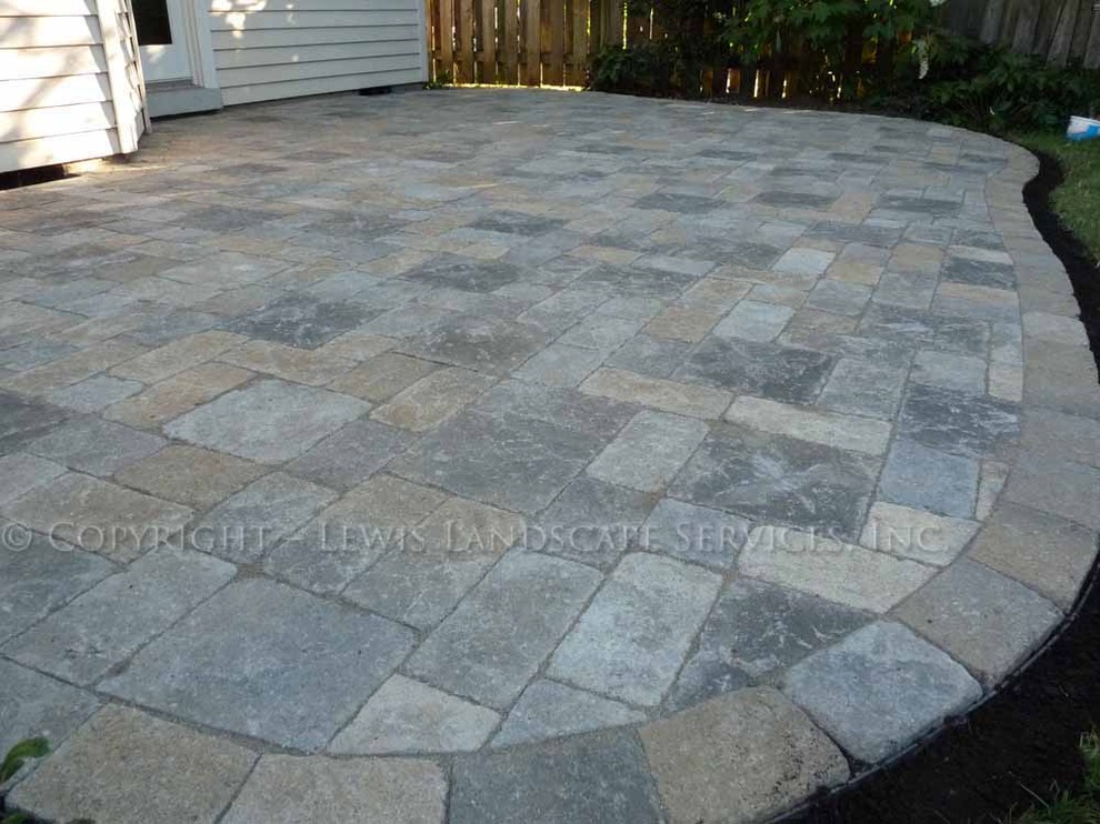 Paver Patio Venetian Stone Pavers By Pavestone Traditional Patio