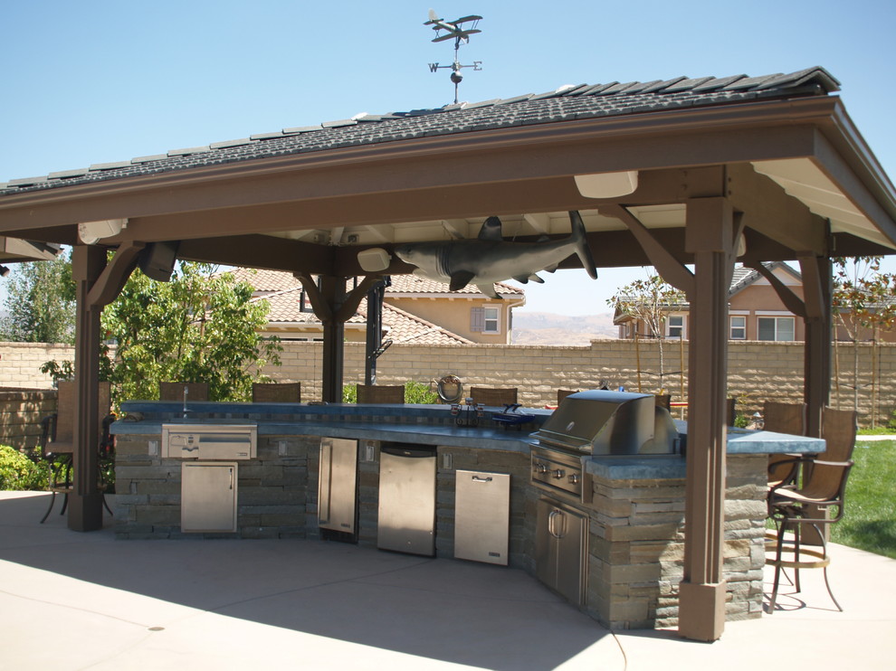Pavillions & Lattice Structures Traditional Patio Los Angeles