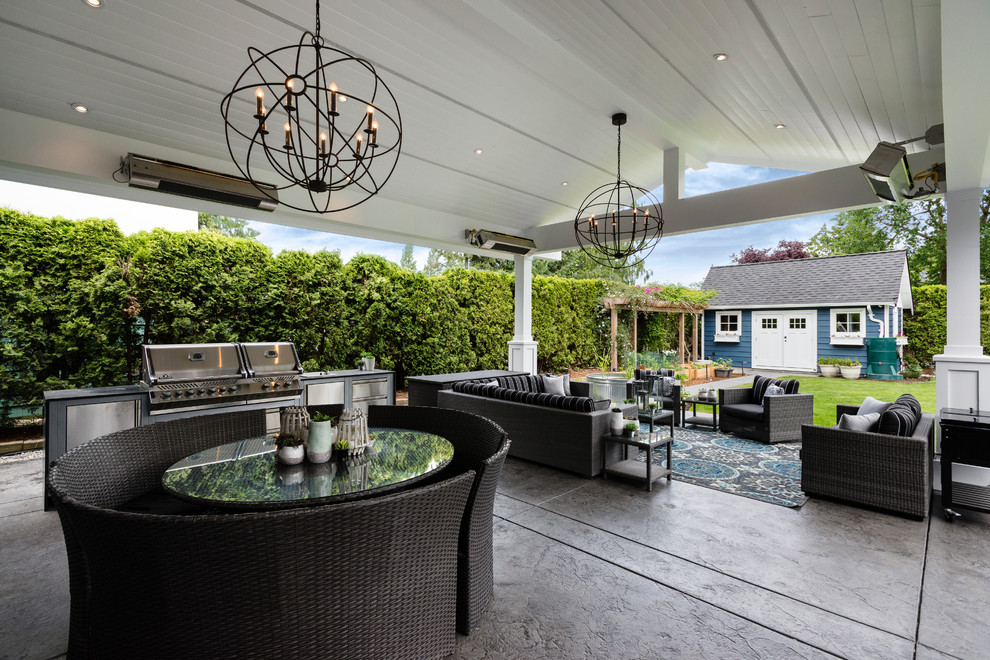 Perfectly Placed Traditional Patio Vancouver by New Vision