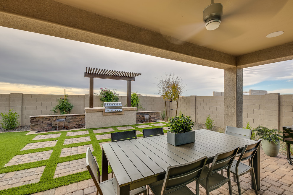 Phoenix, Arizona Cadence Villagio Belice Patio Traditional