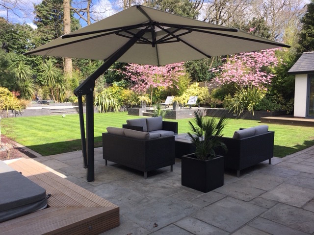 Poggesi Piazza - Large Garden Parasol - Contemporary - Patio - Hampshire -  by Wells Umbrellas | Houzz IE