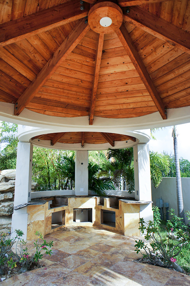 Example of a patio kitchen design in Miami