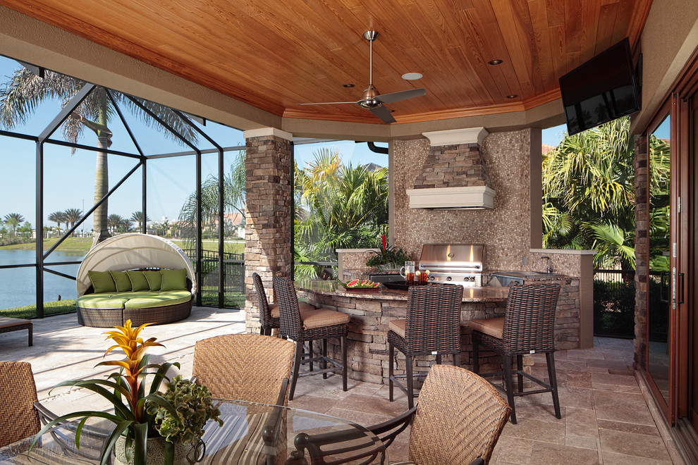 This is an example of a traditional patio in Orlando.