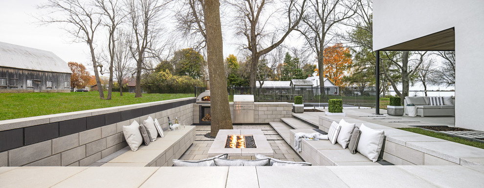 This is an example of a contemporary patio in Philadelphia.