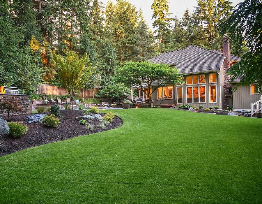 Redmond Estate Traditional Patio Seattle by Reynolds Landscape