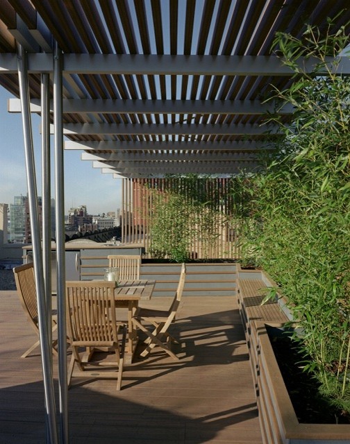 Inspiration for a modern patio in New York.
