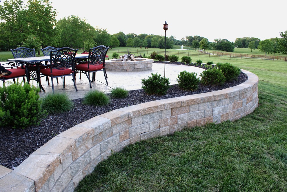 Retaining Walls/Patio Traditional Patio Kansas City by
