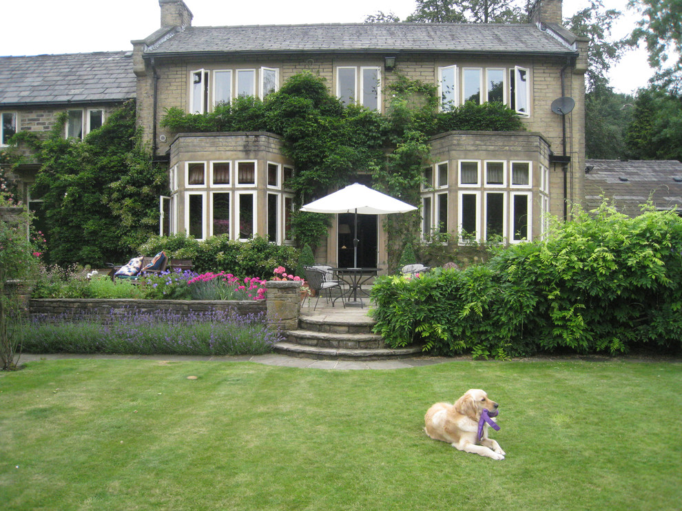 Photo of a traditional patio in Cheshire.