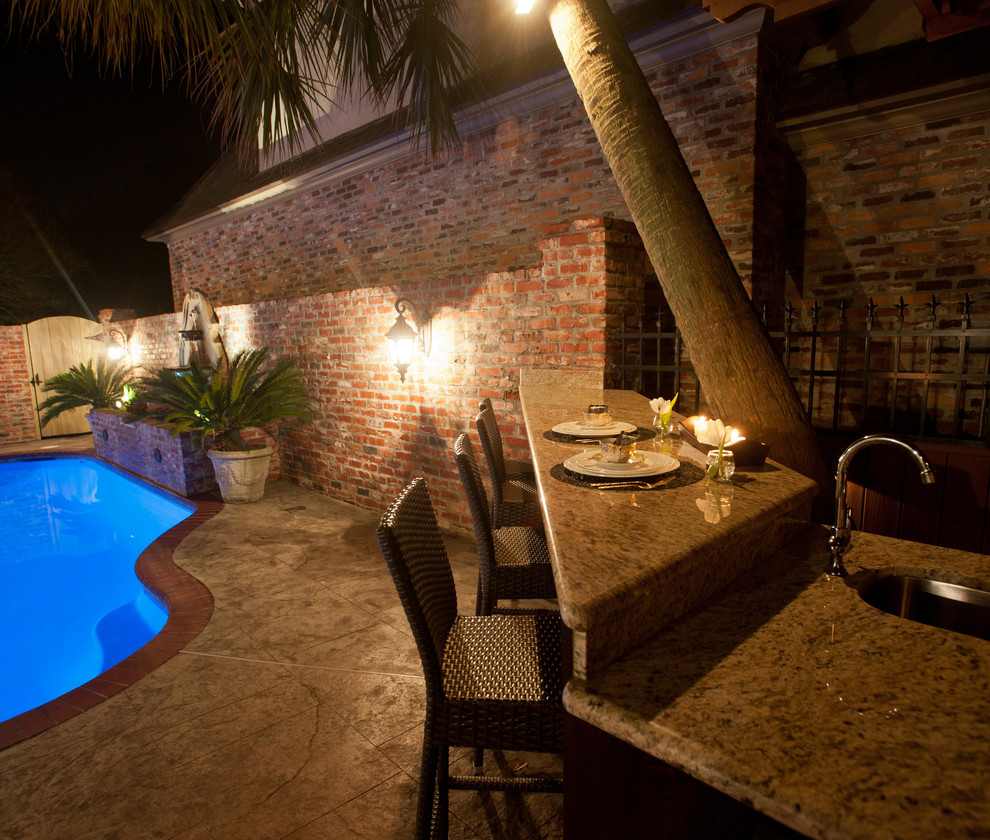 Trendy patio photo in New Orleans