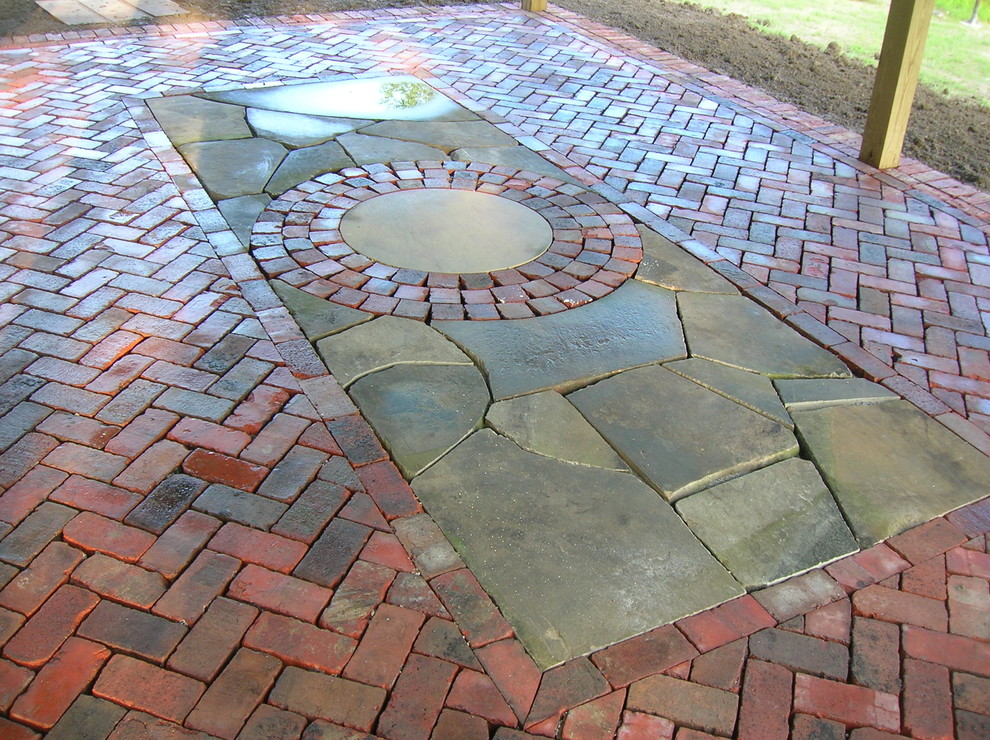 Rod & Jackie Rustic Patio Cleveland by True Care Landscaping