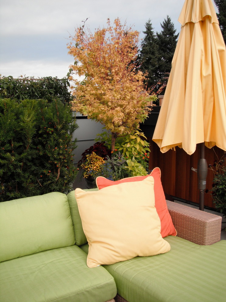 Inspiration for a timeless patio remodel in Vancouver