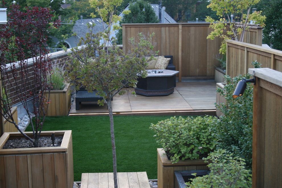 Roscoe Village Rooftop Modern Patio Chicago by Chicago