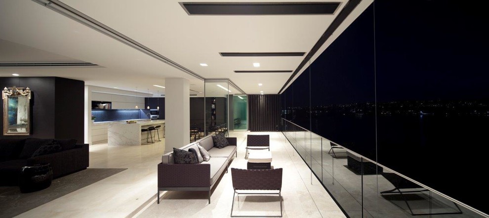 This is an example of a modern patio in Sydney.
