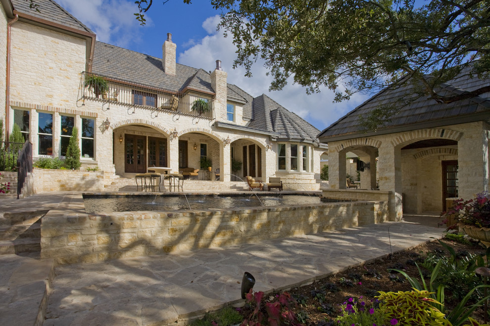Traditional patio in Austin.