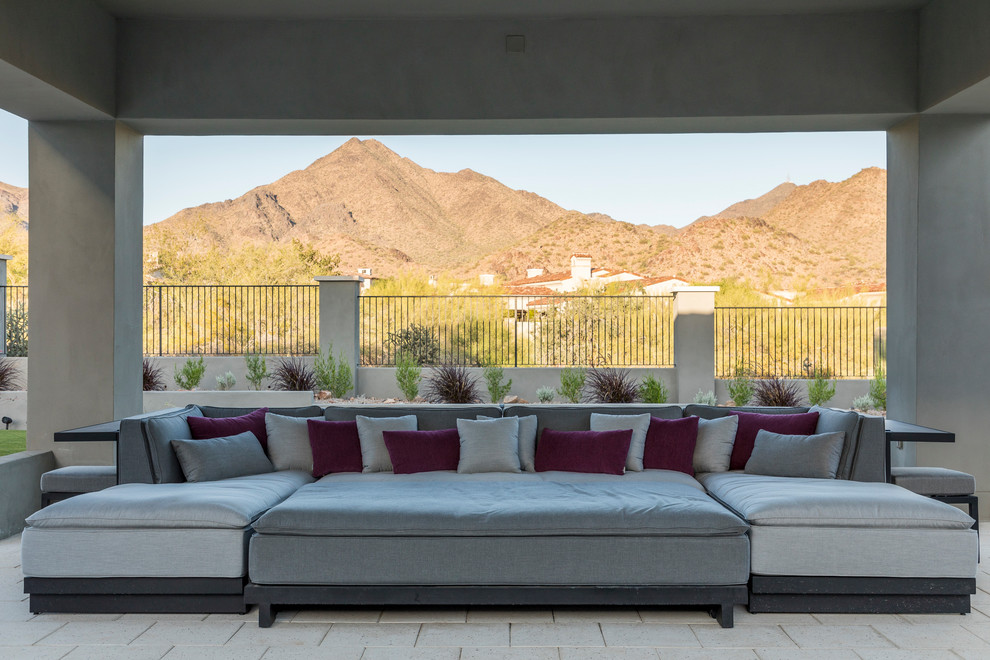 Inspiration for a classic patio in Phoenix.
