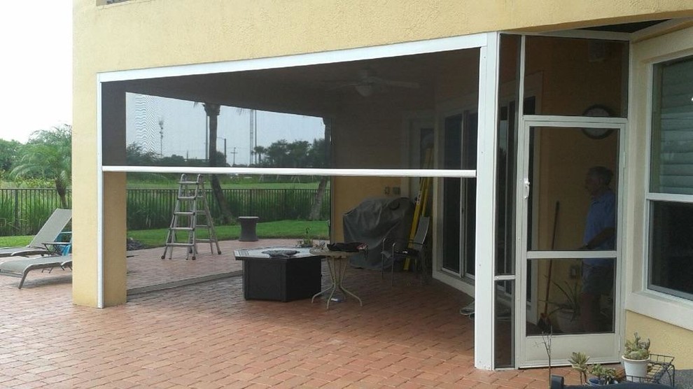 Screen Enclosure With Motorized Walls St. Augustine, Florida