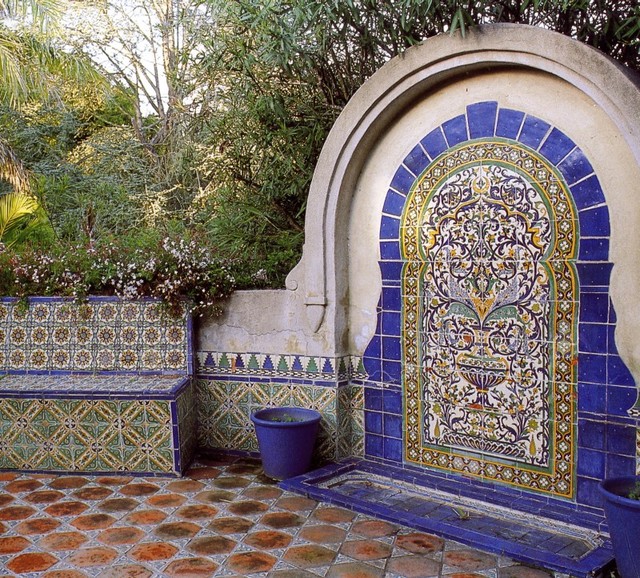 Secret Garden Fountain Mediterranean, Mediterranean Outdoor Floor Tiles Uk