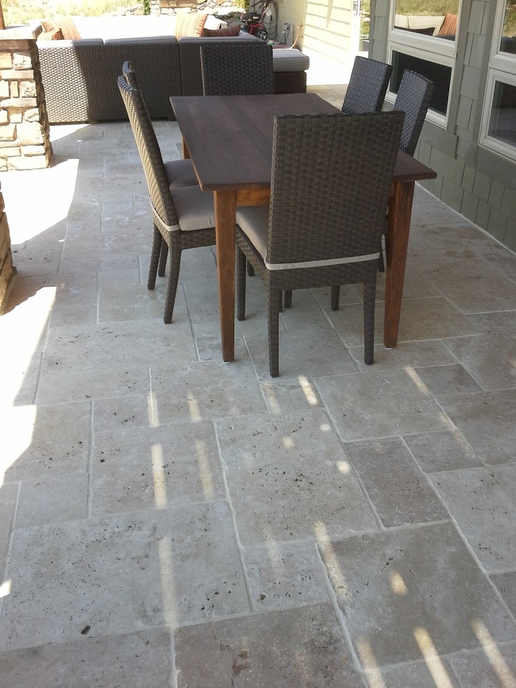 Sierra Rustic Versailles Pattern Travertine Paver Patio Project ...