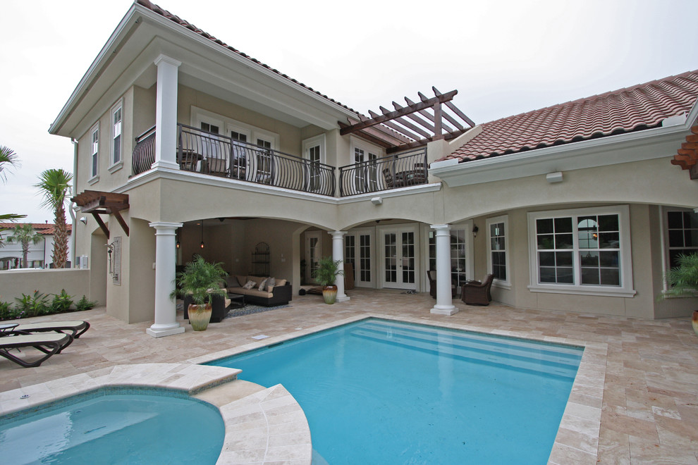 Siesta Bluff Mediterranean Patio Miami by Carter Building