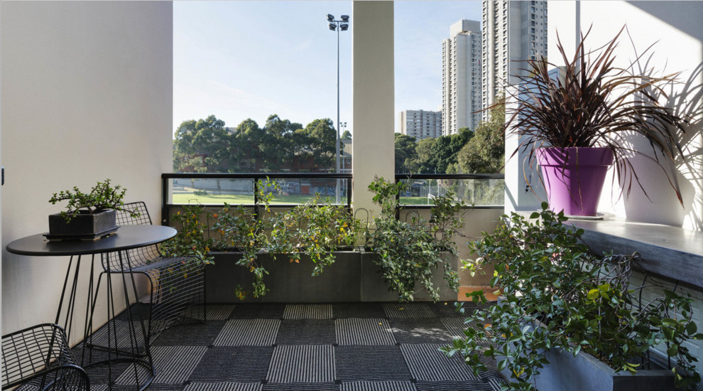 シドニーにあるインダストリアルスタイルのおしゃれなテラス・中庭の写真