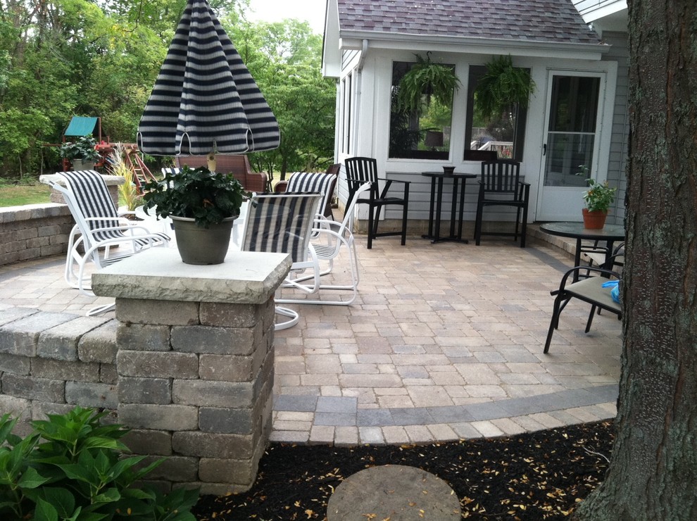 Slinger Paver Patio in Dublin Ohio Traditional Patio Columbus