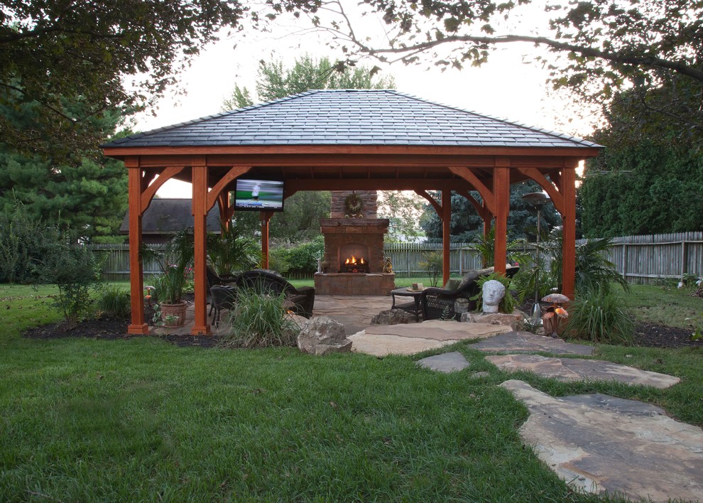 Design ideas for a classic patio in Other.