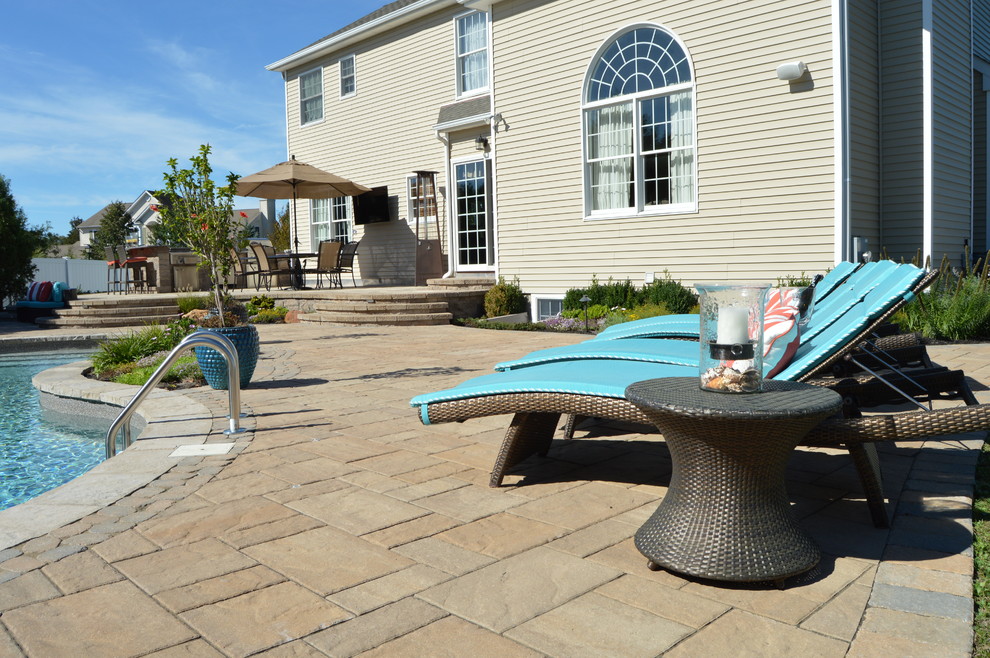 Smithtown, NY Pool, Patio, Outdoor Kitchen & Firepit Shabbychic Style Patio New York by