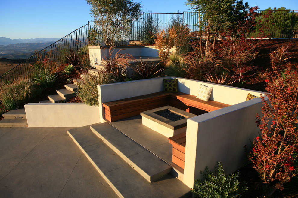Inspiration for a contemporary patio remodel in Santa Barbara