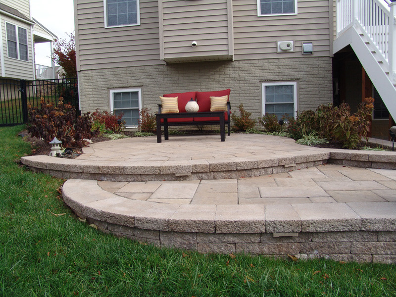 Steps And Split Level Patio, How To Level A Concrete Patio