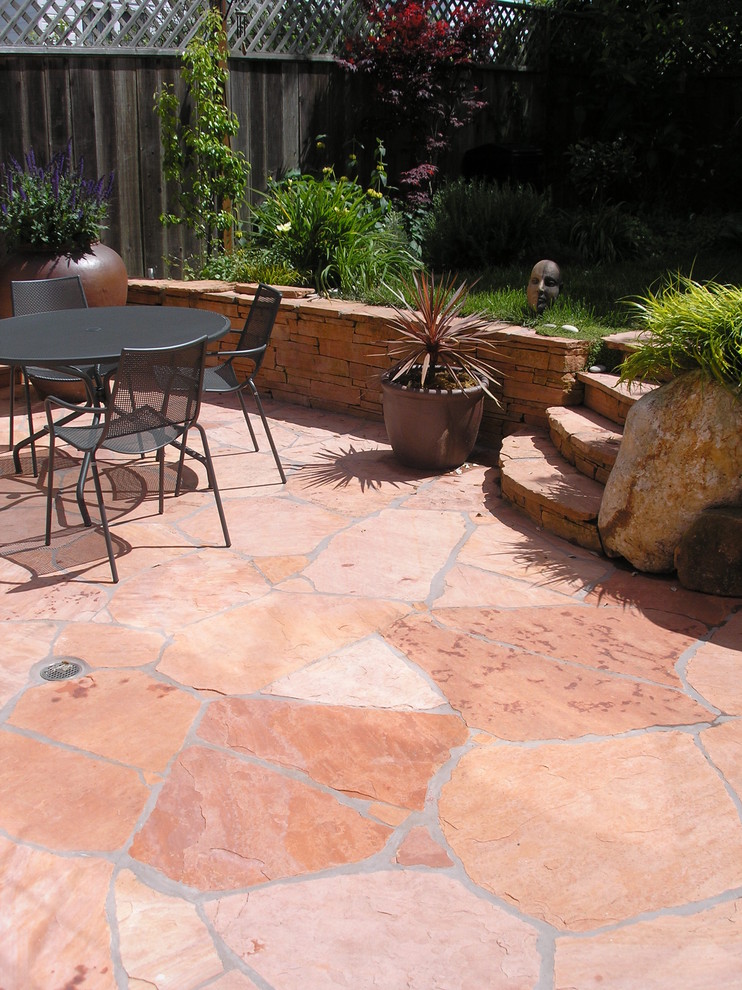 Example of an eclectic patio design in San Francisco
