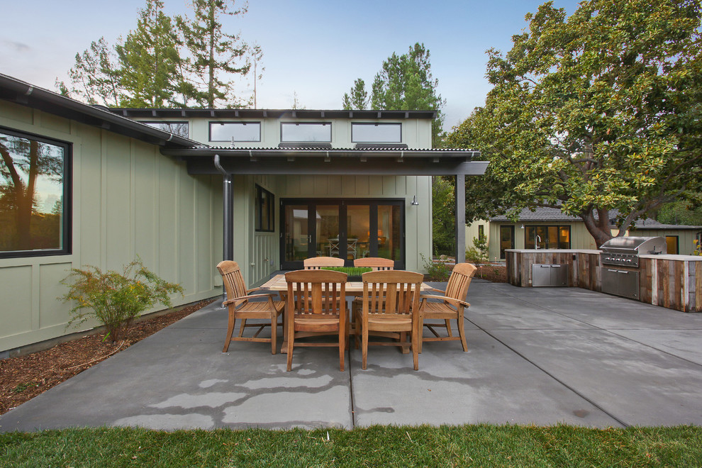 Example of a country patio design in San Francisco