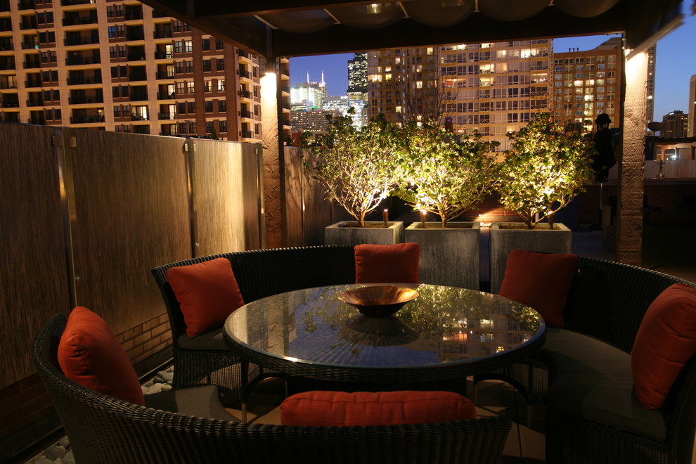 Streeterville Modern Modern Patio Chicago by Chicago Specialty