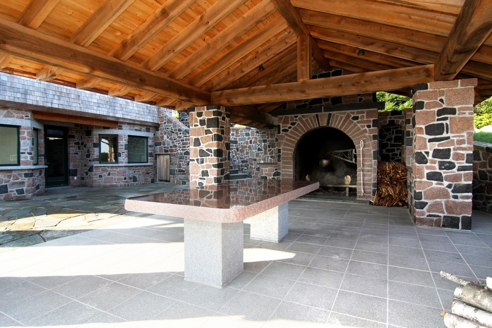 Photo of a classic patio in Other.