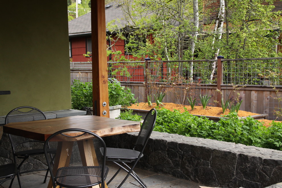 Example of an eclectic patio design in Portland