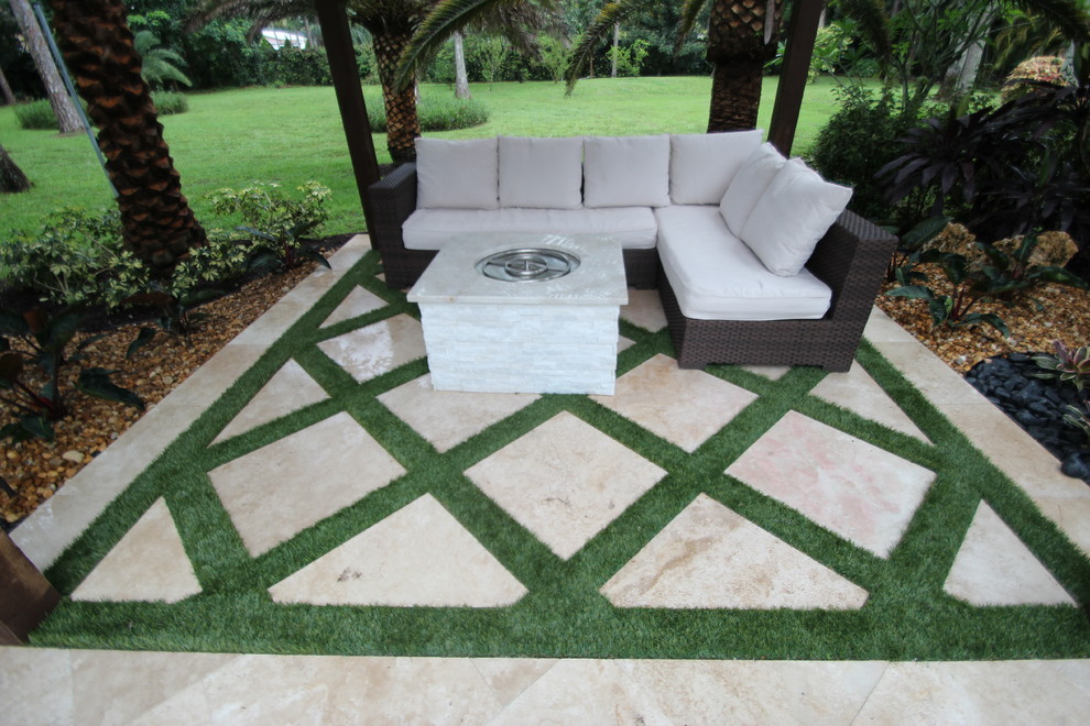 Synthetic Turf & Putting Greens Contemporary Patio Miami by