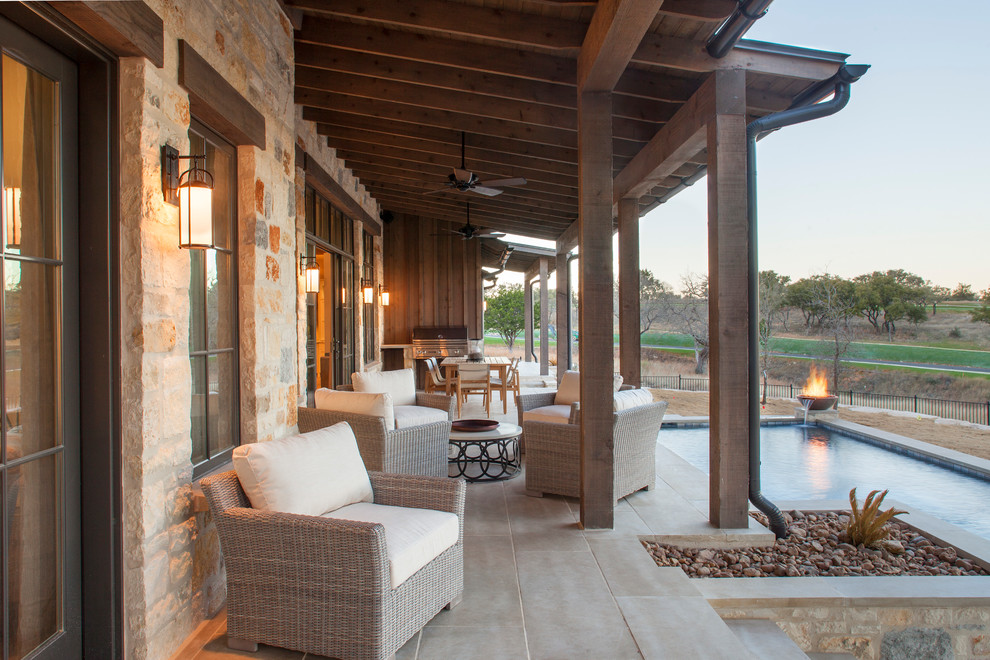 Texas Monthly Hill Country Show Home At Boot Ranch Farmhouse Patio Austin By Design Visions Of Houzz - Hill Country Patio Furniture Texas Monthly Hill Country Show Home At Boot Ranch Farmhouse Patio Austin By Design Visions Of Houzz - Hill Country Patio Furniture