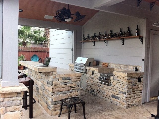Texas Style Rustic Outdoor Kitchen Grill And Bar Modern Patio Houston Von Innovationland Houzz