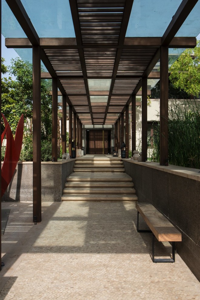 Inspiration for a contemporary patio in Ahmedabad.