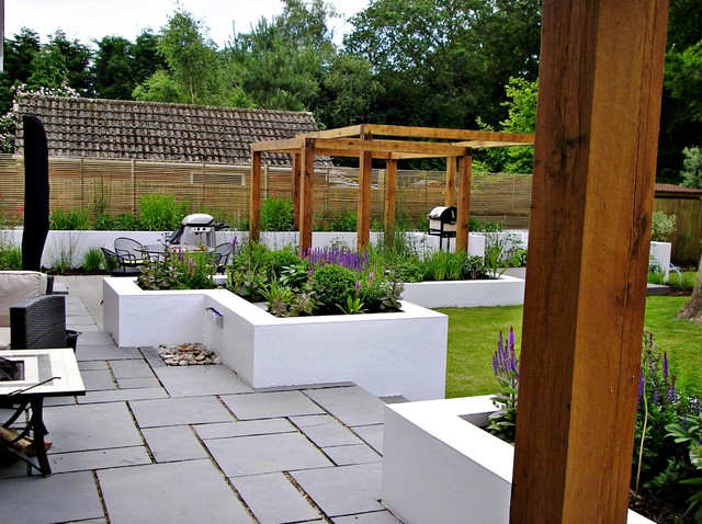the edwards garden - Modern - Patio - London - von Landscape Design by