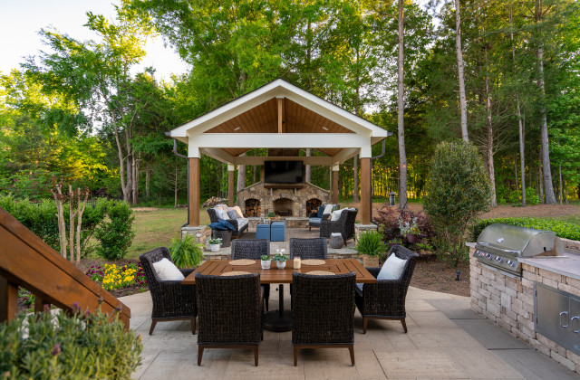 Three Ways to Transform Your Yard Into an Outdoor Room - DiSabatino  Landscaping